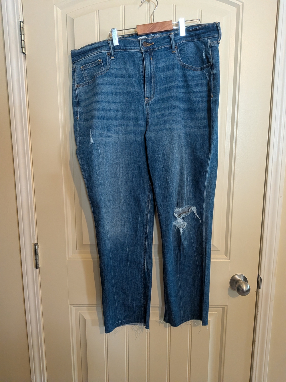 4/$45 - Old Navy Distressed Blue Jeans
